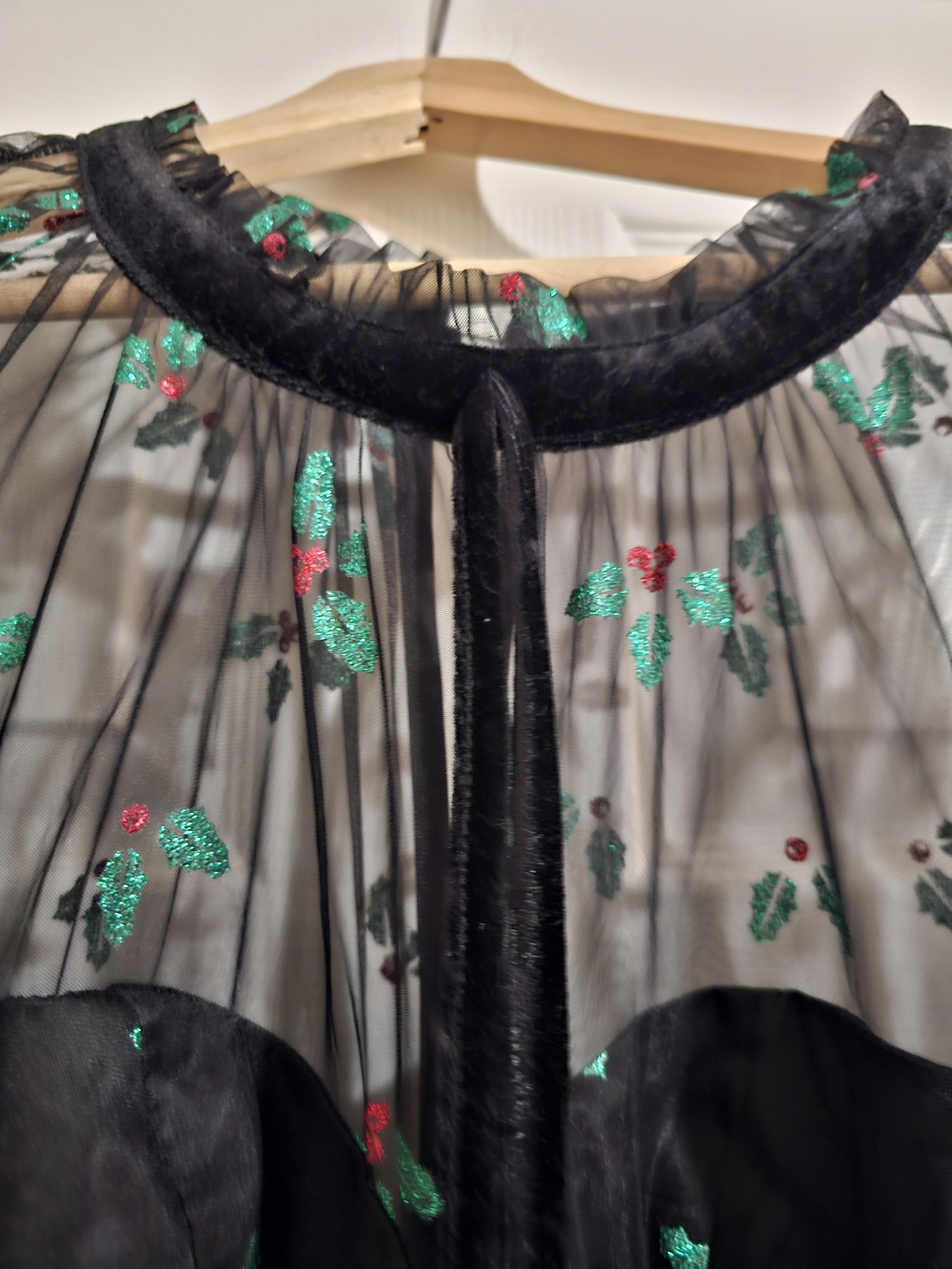 Like New 3X Unique Vintage Black & Glitter Mistletoe Flare Dress - Picture 2 of 16